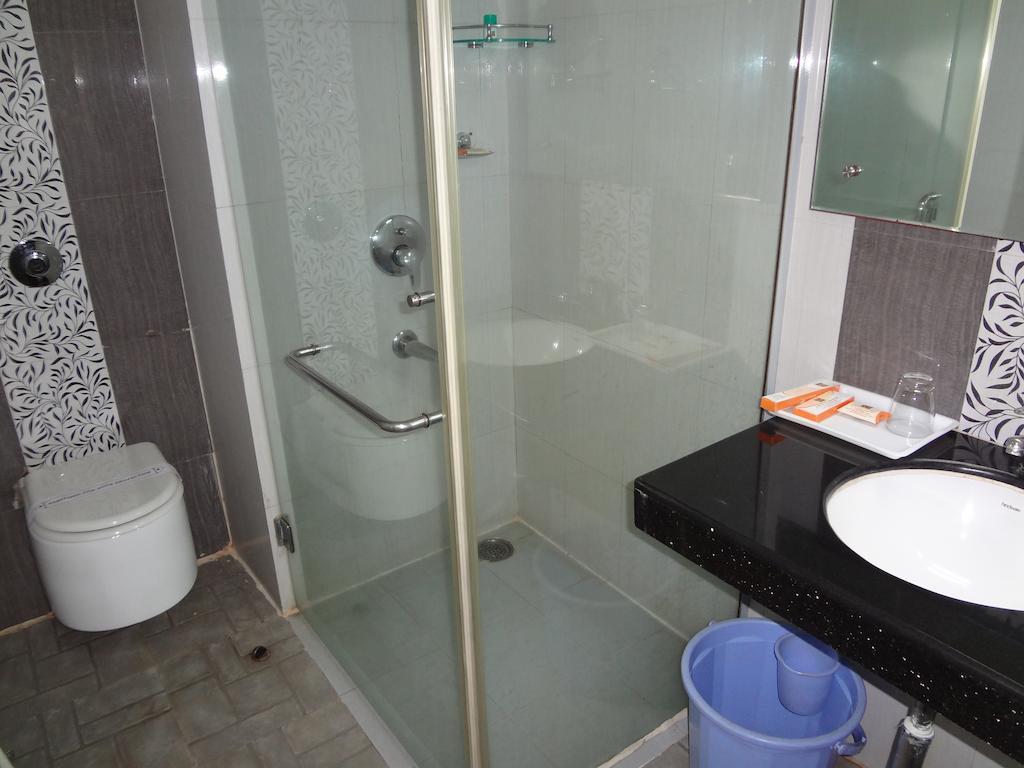 Hotel Budhil Park 维沙卡帕特南 客房 照片