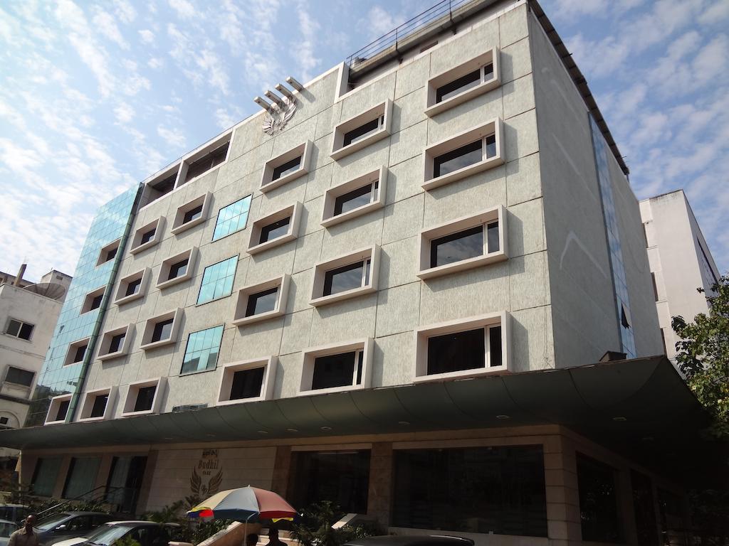 Hotel Budhil Park 维沙卡帕特南 外观 照片
