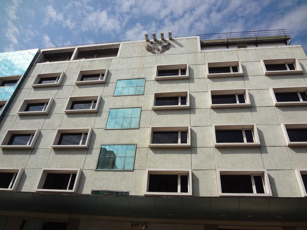Hotel Budhil Park 维沙卡帕特南 外观 照片