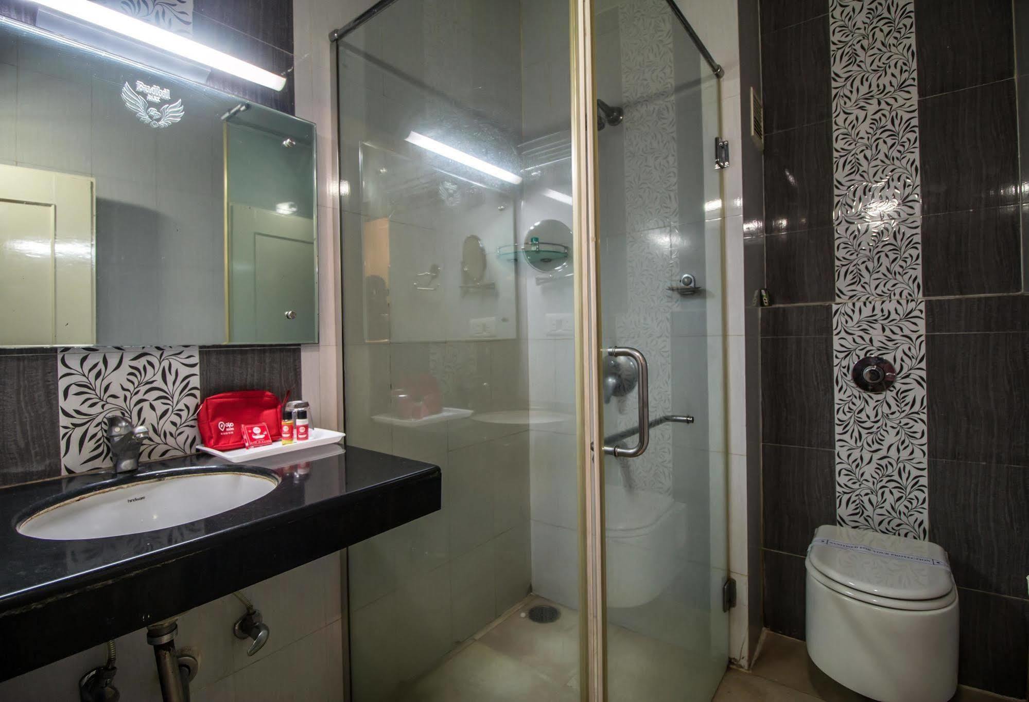 Hotel Budhil Park 维沙卡帕特南 外观 照片