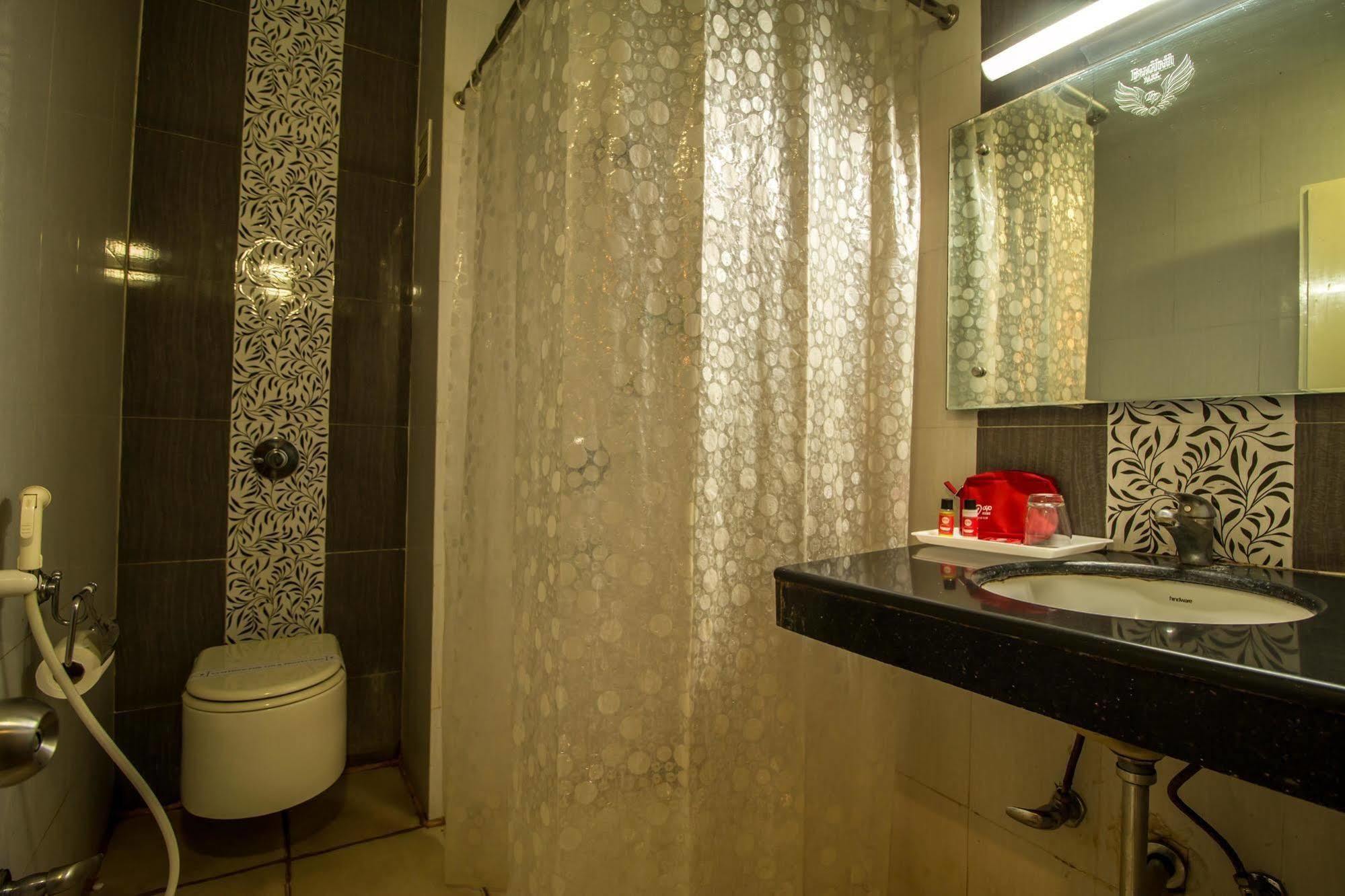 Hotel Budhil Park 维沙卡帕特南 外观 照片